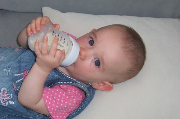 obrázek ke článku Výběr kojenecké láhve