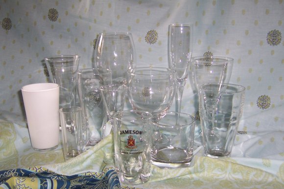 obrázek ke článku Základní kroky ke správnému stolování - sklenice, podávání nápojů